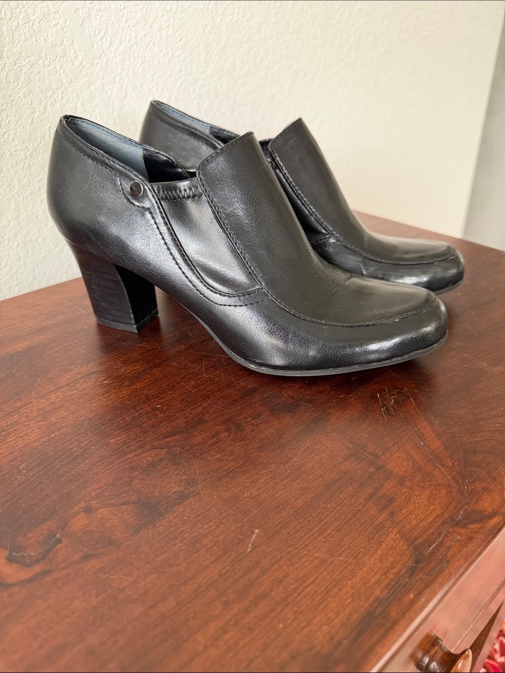 Women's Franco Sarto black booties size 8.5 M